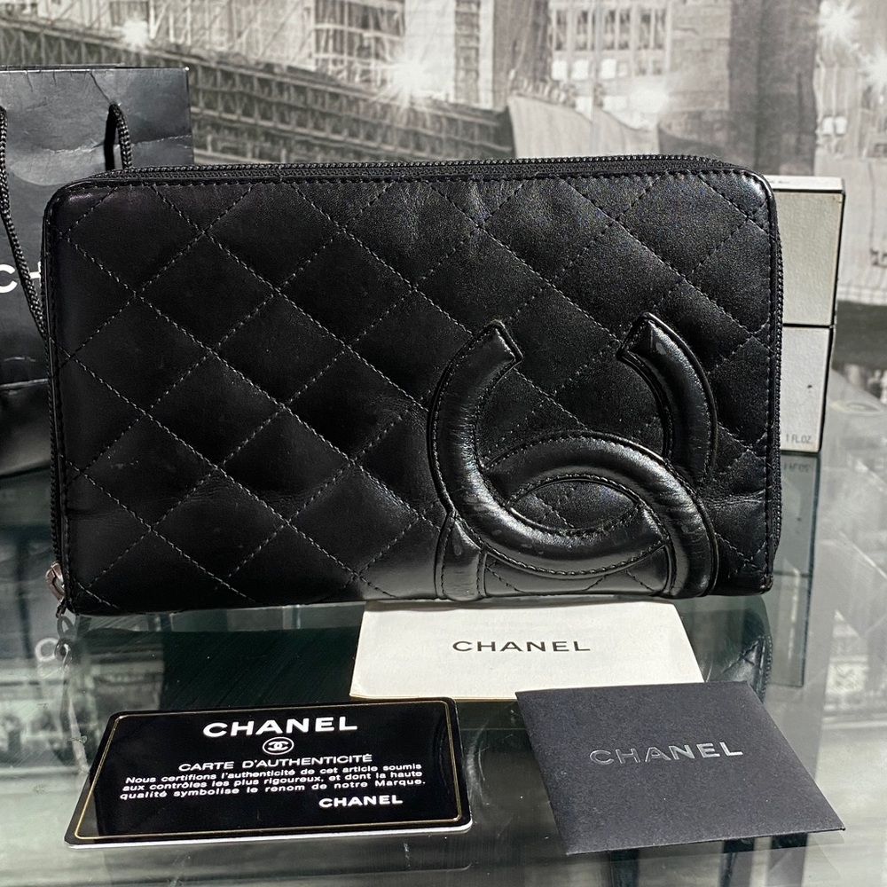 Authentic CHANEL Lambskin Cambon Line Zippy Clutch Wallet - Picture 4 of 17